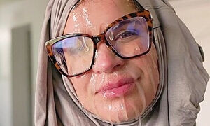 43yo Hijabi - Hard Facefuck Bukkake