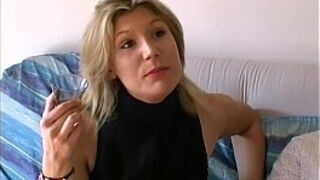 Trop De Elle Se Fait Baiser Et Enculer &excl;&excl; French Amateur