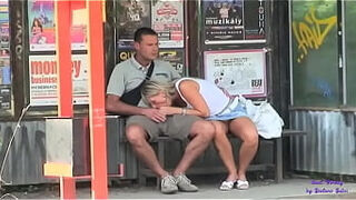 Alla Fermata Dell’autobus La Troia Ha Tanta Voglia Di Scopare Con Uno Sconosciuto