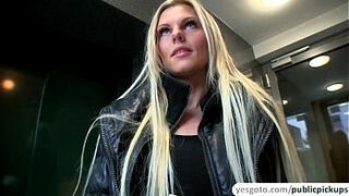 Super Hot Blonde Amateur Shows Tits And Gets Fucked After Getting Paid