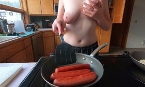 'topless Housewife Takes On 3 Hot Wieners At Once'