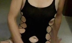 'hot MILF In Sexy Outfit Masturbating'