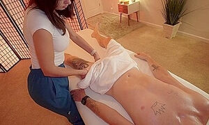 Petite Masseuse Gives Big Dick Client Unforgettable Happy Ending