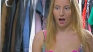 Step Mom Lessons - Healing Hands  Starring  Kiki Cyrus And Nikki Thorne Clip