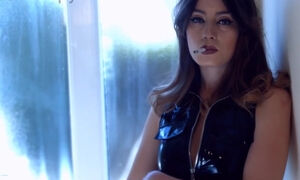 Anna Zapala Smoking Hot