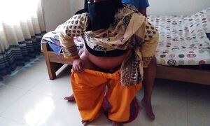 Desi Sexy Milf Mom Apne Bete Ke Sath Kiya Kand - Stepmom Riding Stepson Cock (indian Family Therapy)