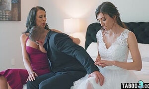 Bisex Wife Wife Teaching Stepsons Milf - Reagan Foxx, Maya Woulfe And Nathan Bronson