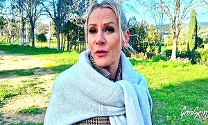 Victoria, 47ans, La Milf Aux Seins Tres Gouteux 15 Min