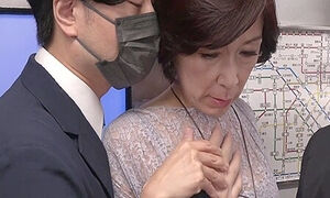 人妻痴漢電車～さわられた五十路～　堀美也子 15 Min