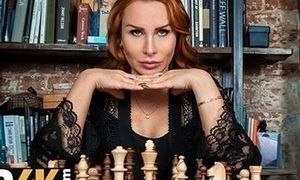 MATURE4K Chess-ty mature gets plumbed