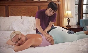 Slimthick Vic – Step Mother’s Bad Date